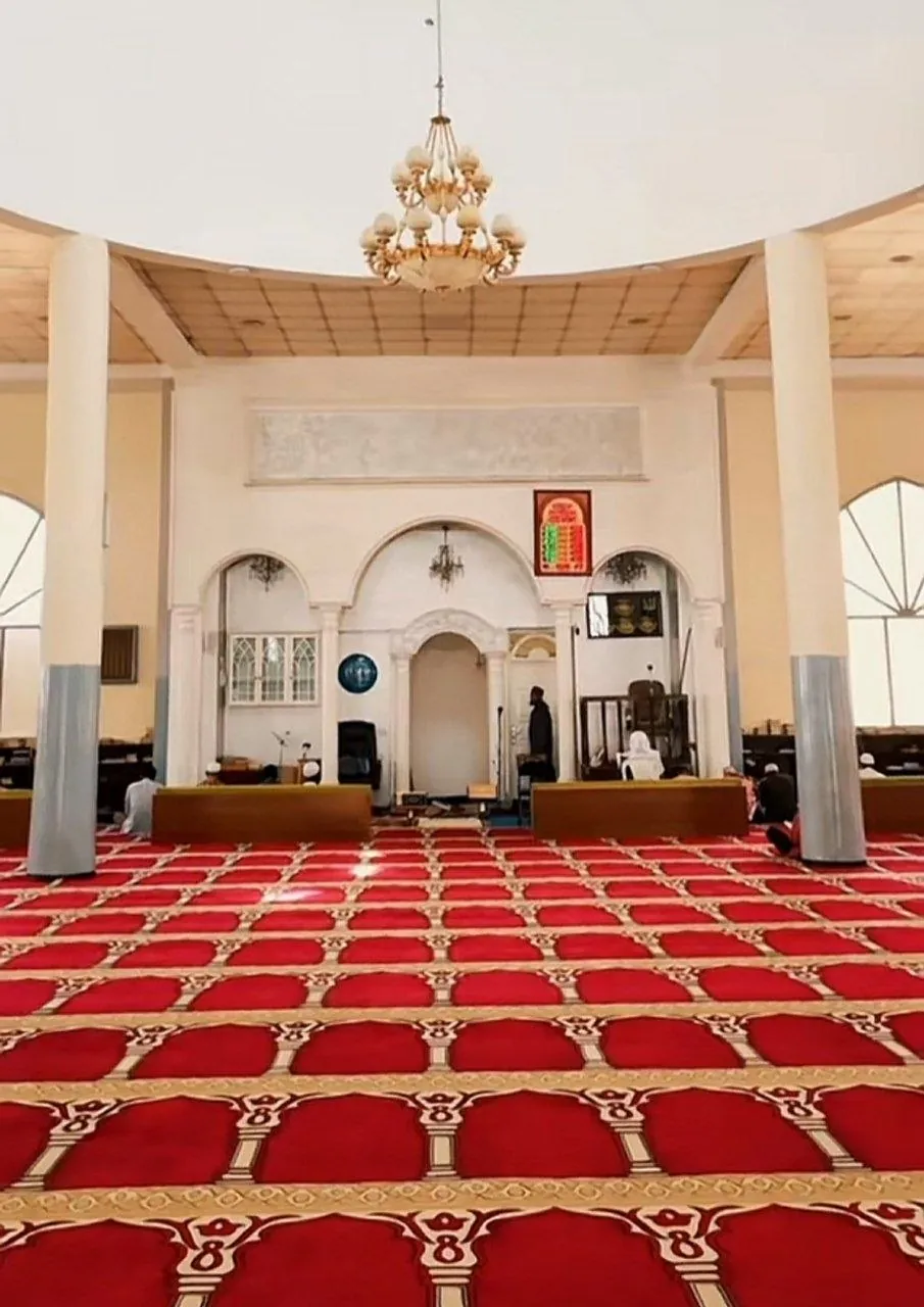Main prayer hall at Summeya Mosque in Shola